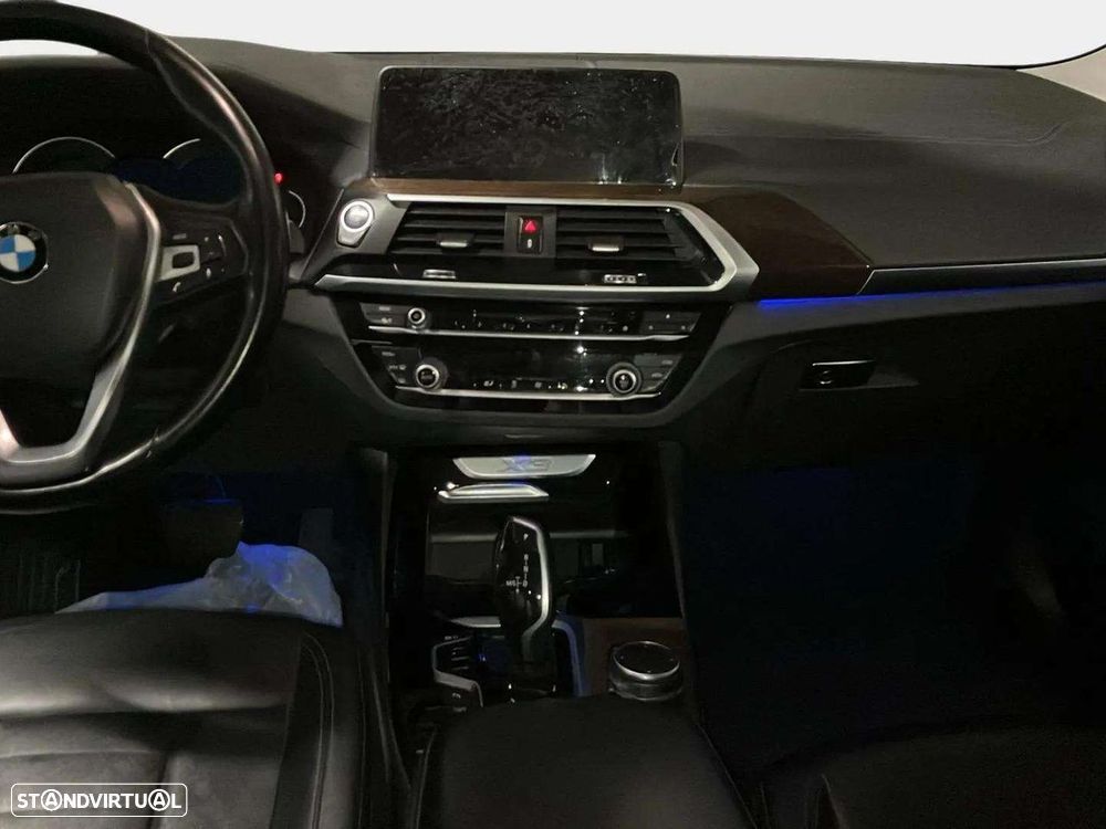 BMW X3 20 d xDrive - 11