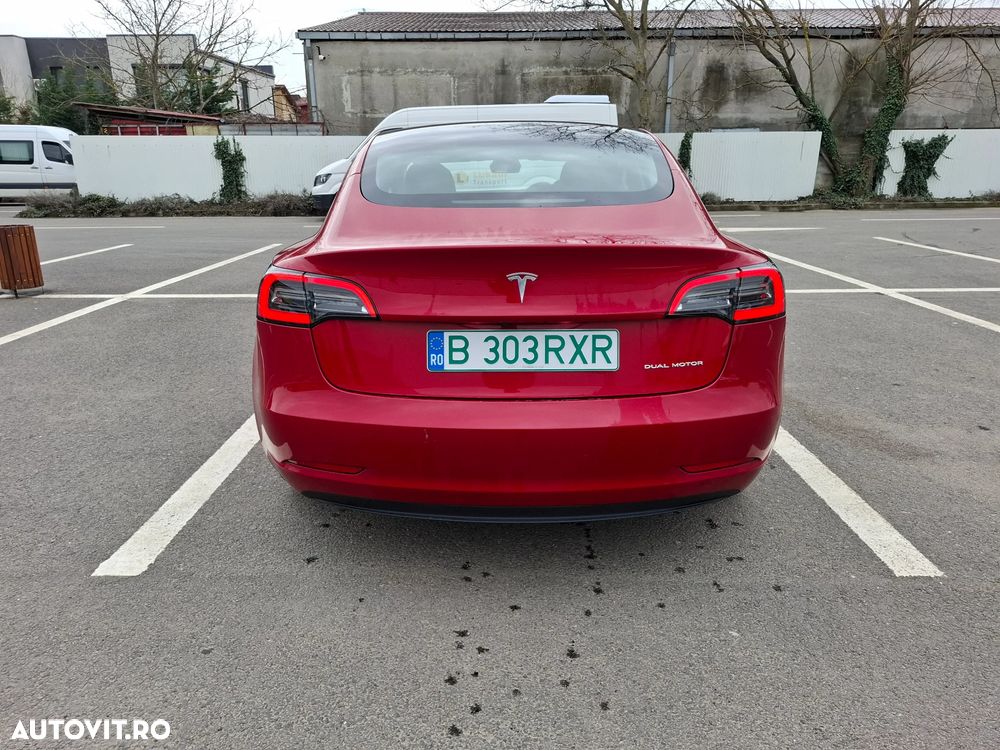 Tesla Model 3 - 6