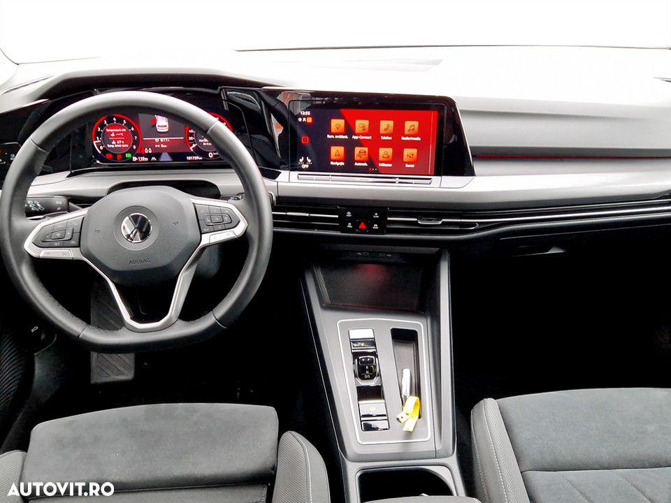 Volkswagen Golf 1.5 eTSI MHEV 130CP DSG Style - 11