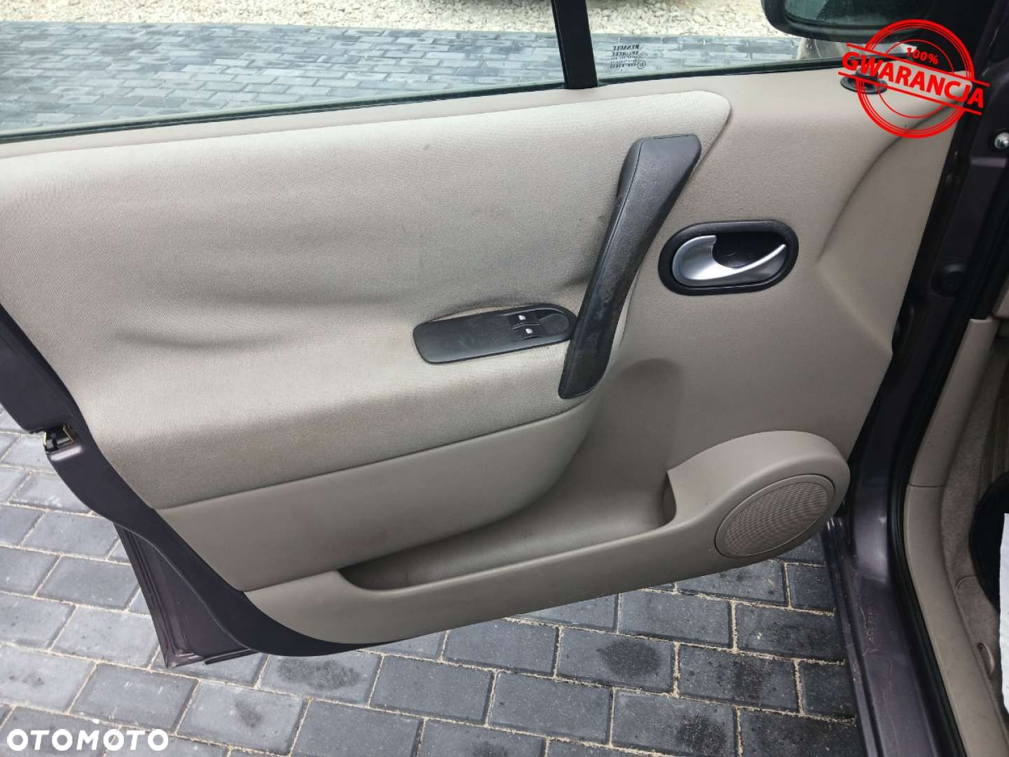 Renault Scenic 1.6 16V Emotion Plus - 30