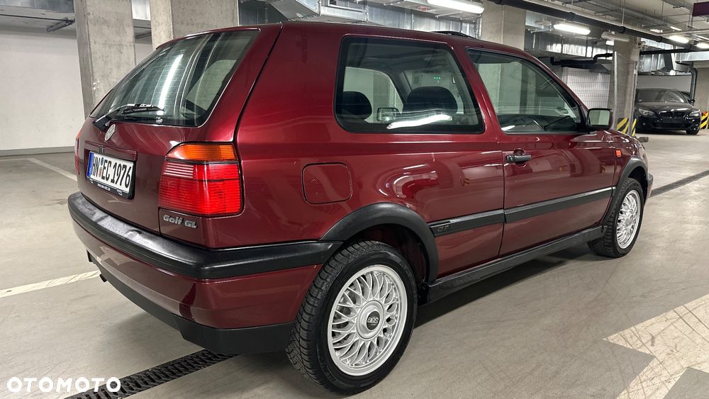 Volkswagen Golf - 5