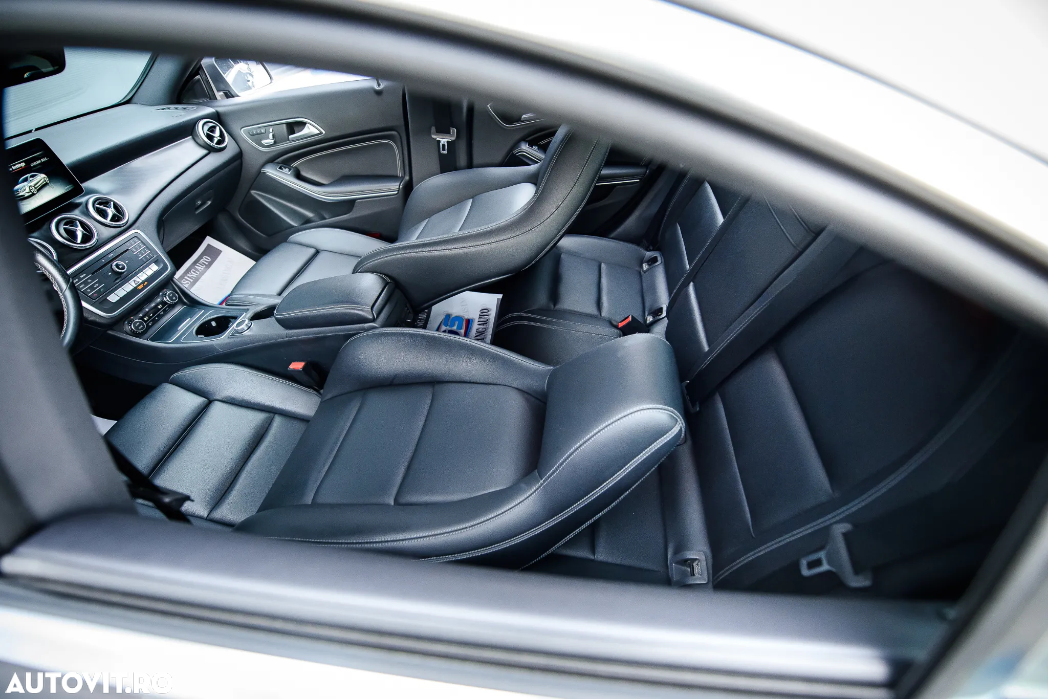 Mercedes-Benz CLA 250 7G-DCT - 10