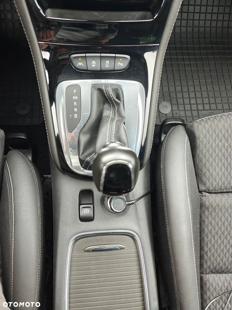 Opel Astra V 1.4 T Elite S&S - 3