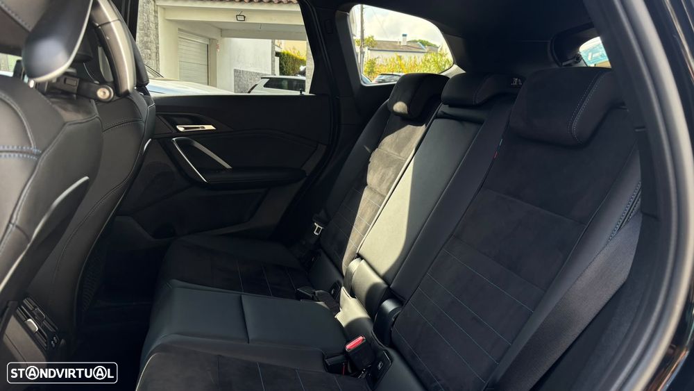 BMW iX1 xDrive30 M Sport Pack - 7