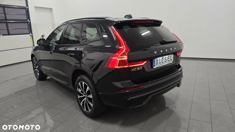 Volvo XC 60 B4 D Ultimate Dark - 4