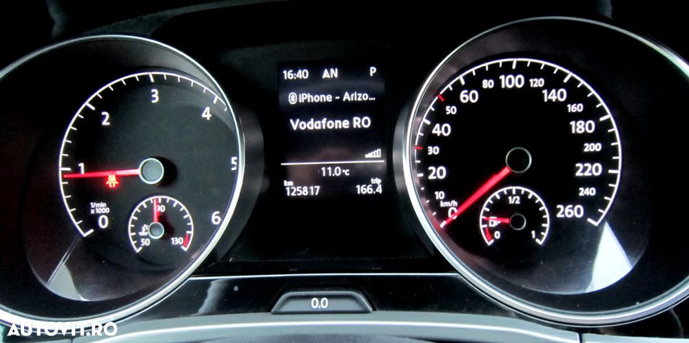 Volkswagen Touran 2.0 TDI SCR DSG Comfortline - 6