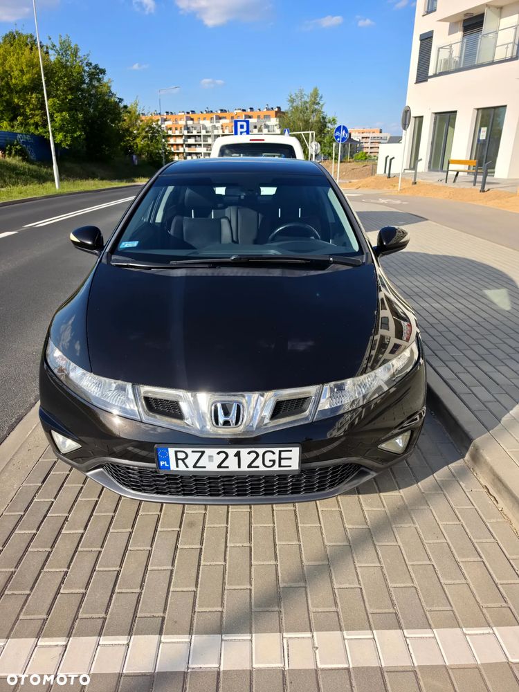 Honda Civic 1.8i-VTEC Sport - 2