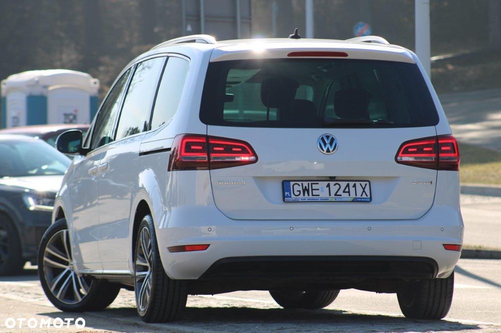 Volkswagen Sharan 2.0 TDI (BlueMotion Technology) Highline - 38