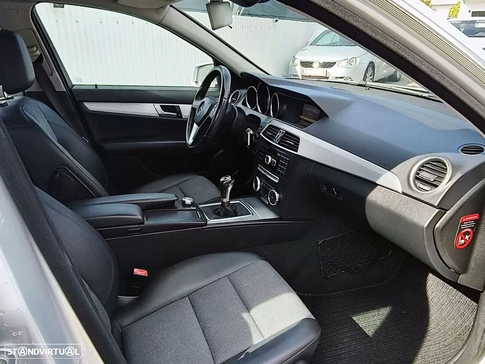 Mercedes-Benz C 200 CDi Avantgarde BlueEfficiency - 2