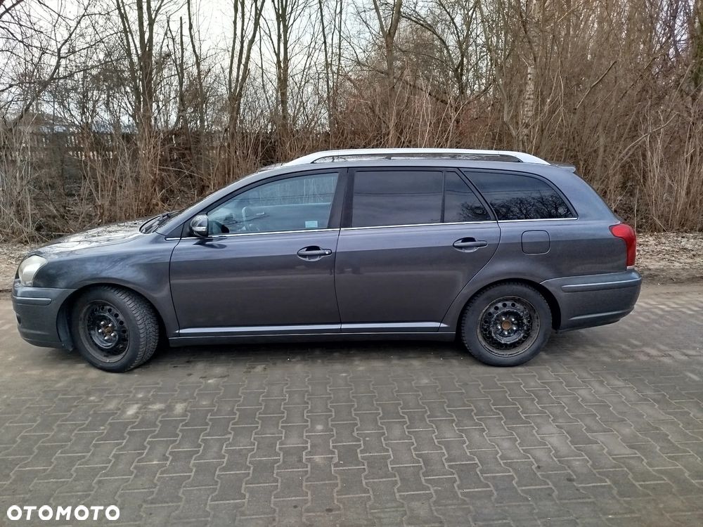 Toyota Avensis 2.2 D-4D Prestige - 3