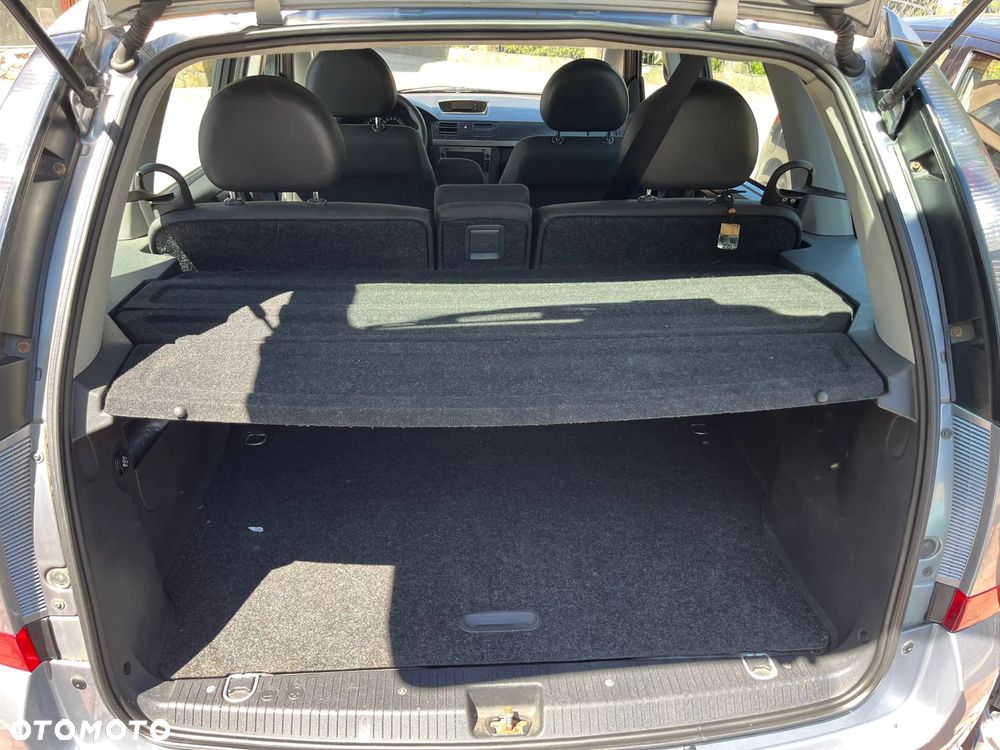 Opel Meriva 1.4 - 9
