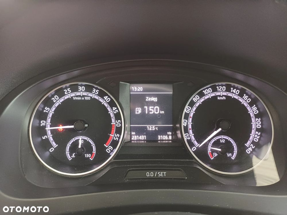 Skoda RAPID 1.6 TDI DPF Ambition - 16