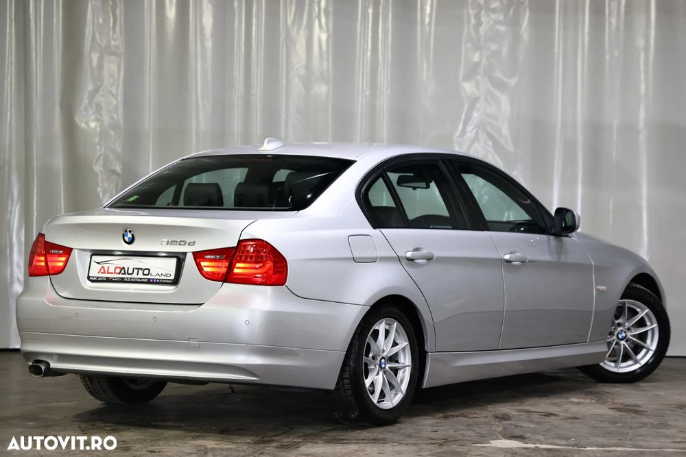 BMW Seria 3 320d - 3