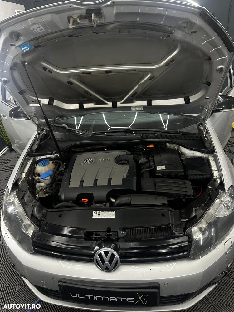 Volkswagen Golf 1.6 TDI DPF Highline - 14