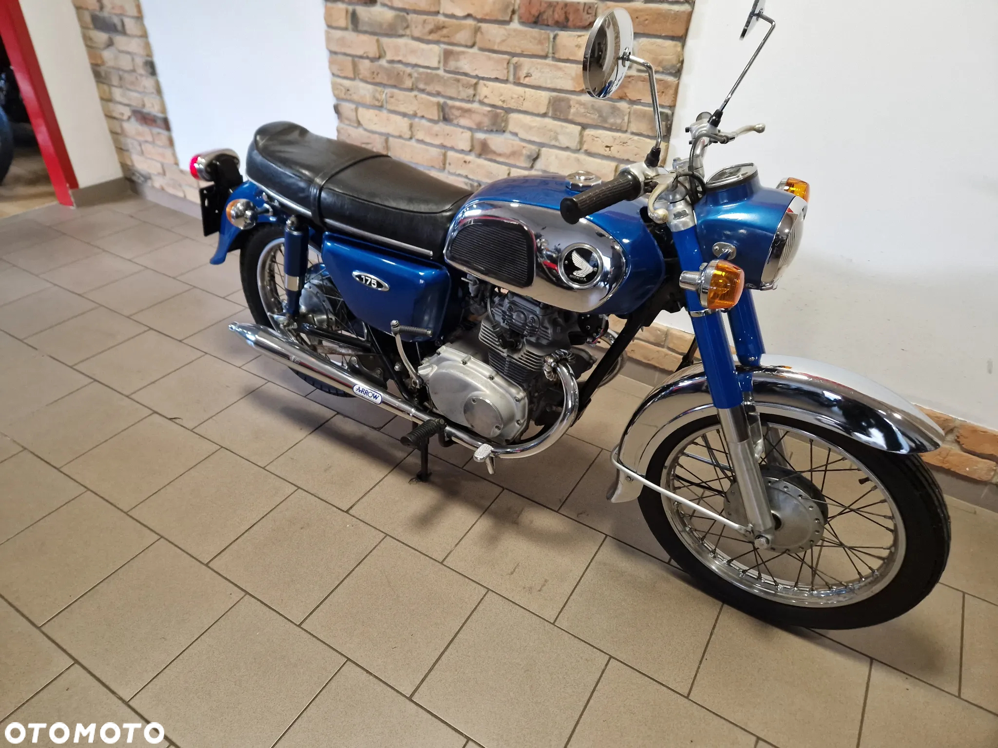 Honda CB - 32