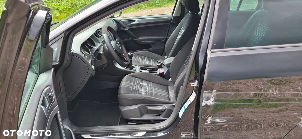 Volkswagen Golf 2.0 TDI BlueMotion Technology Lounge - 11