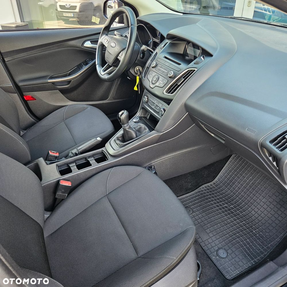 Ford Focus 1.6 Gold X - 8