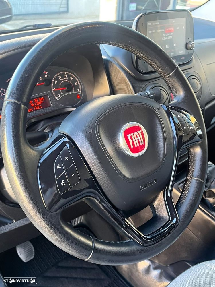 Fiat Fiorino 1.3 M-jet Adventure com 1GD - 31