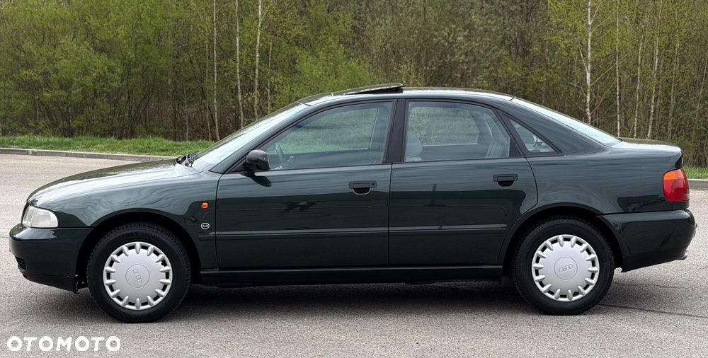 Audi A4 Limousine - 15