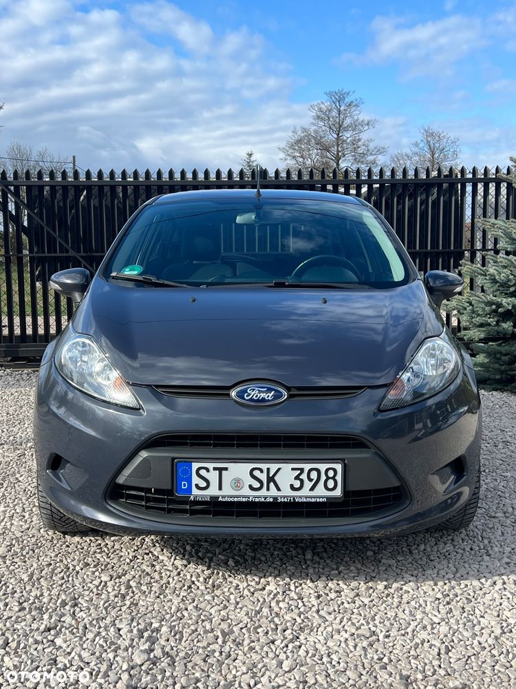 Ford Fiesta 1.25 Ambiente - 2
