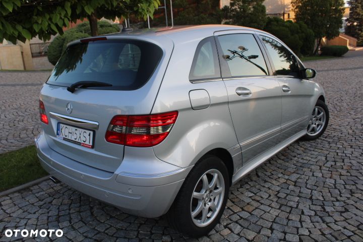 Mercedes-Benz Klasa B 180 CDI Special Edition - 18