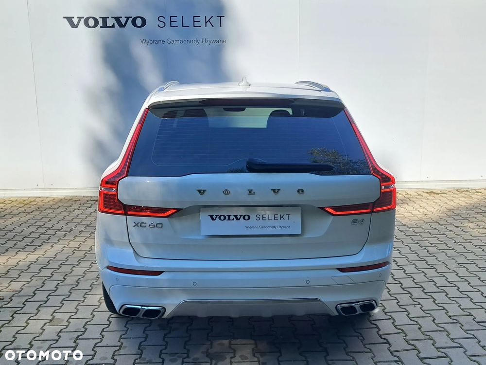 Volvo XC 60 B4 B Momentum - 7