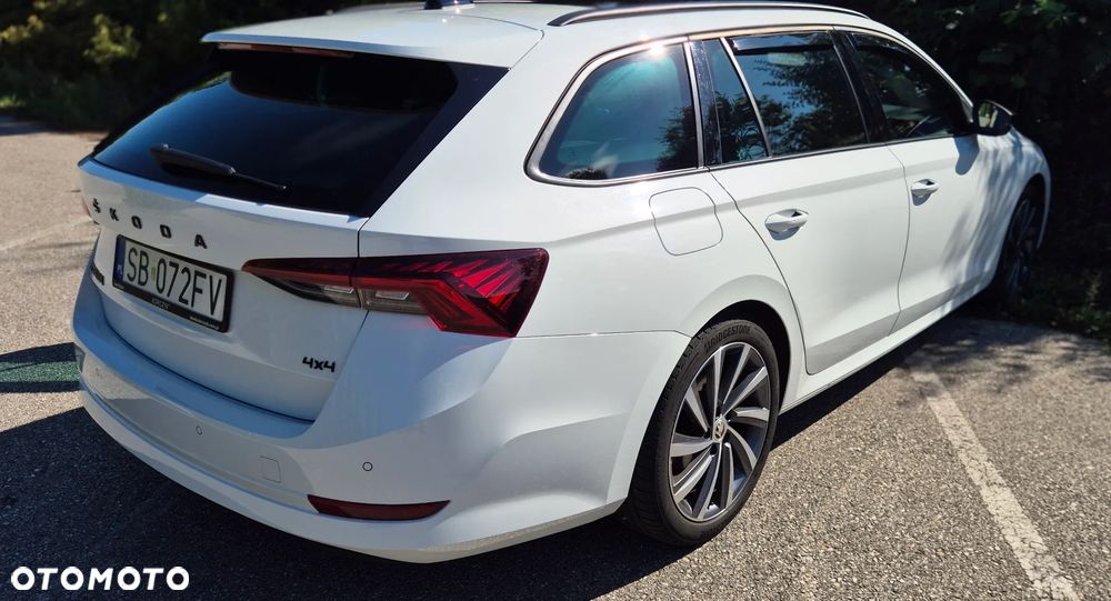 Skoda Octavia 2.0 TSI 4x4 Style DSG - 6