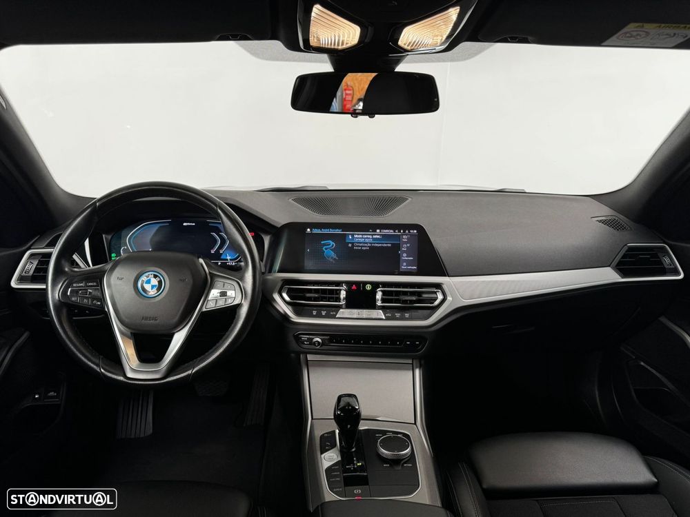 BMW 320 - 33