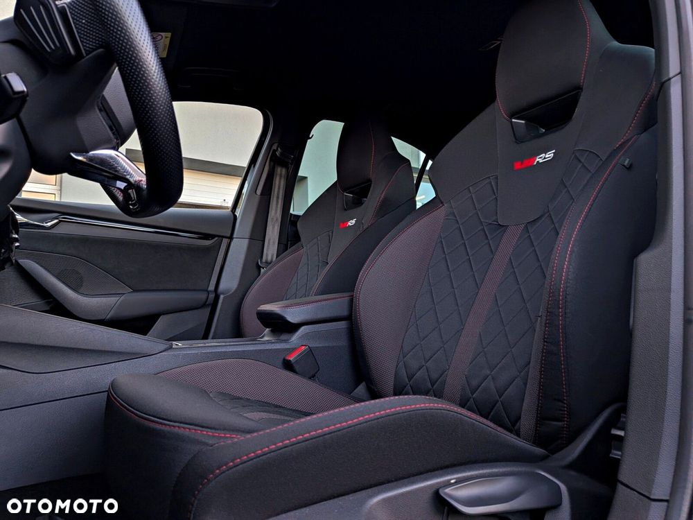 Skoda Octavia 2.0 TDI RS DSG - 8