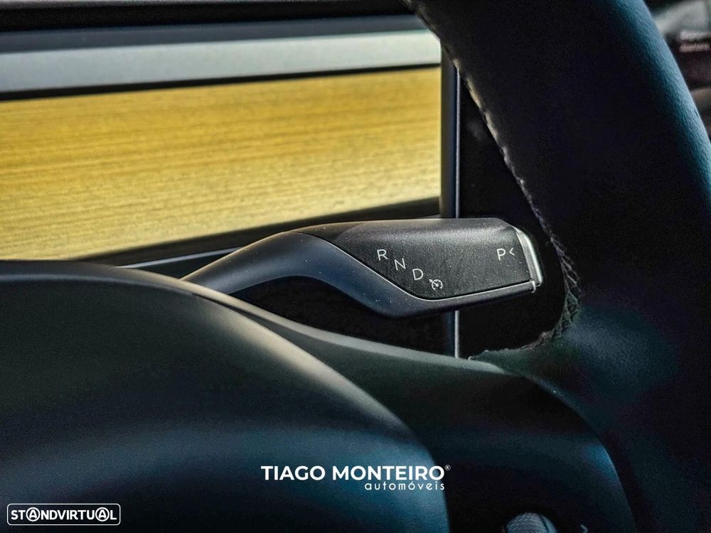 Tesla Model Y Tração Traseira - 52