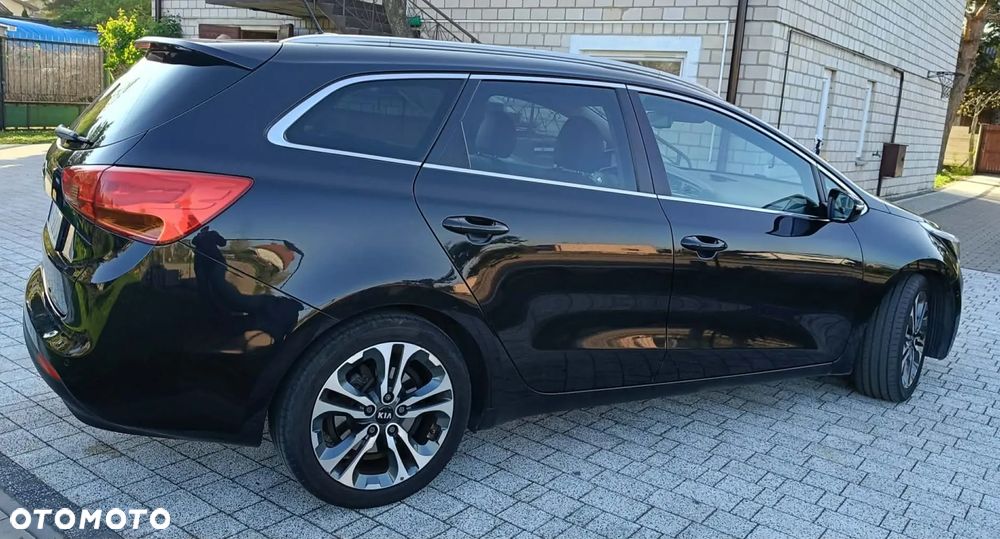 Kia Ceed 1.6 GDI DCT Platinum Edition - 3