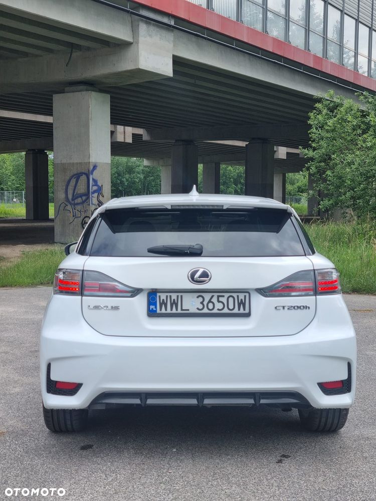 Lexus CT 200h F Sport - 4