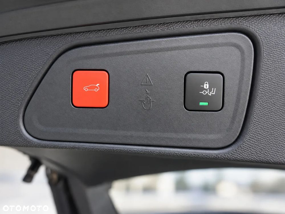Peugeot 3008 1.2 PureTech Allure Pack S&S EAT8 - 32