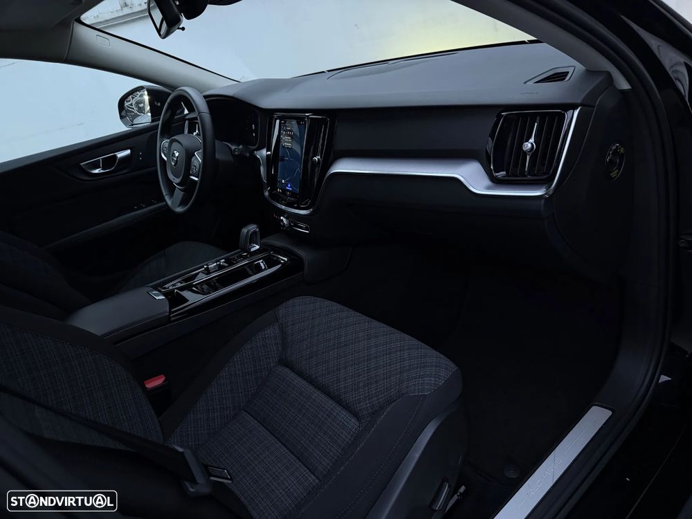 Volvo V60 2.0 T6 AWD TE Essential - 19