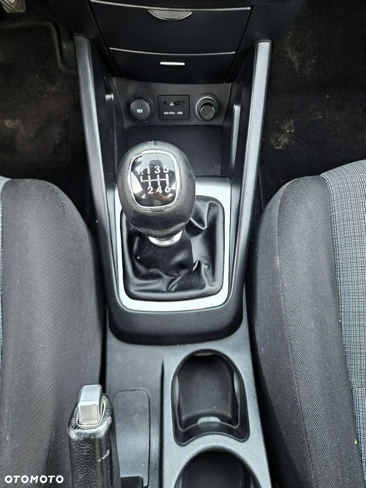 Kia Ceed 1.6 CRDi 90 ISG Spirit - 30