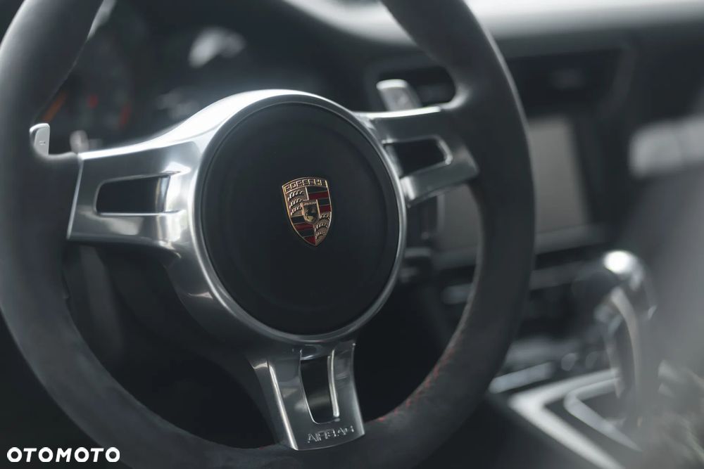 Porsche 911 GT3 - 27