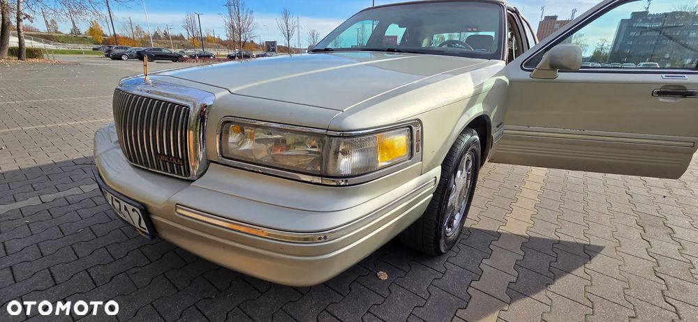 Lincoln Town Car 4.6 Signature - 12