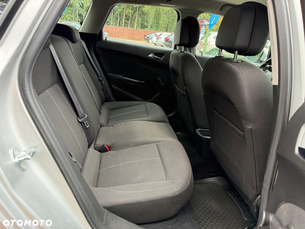 Opel Astra - 9