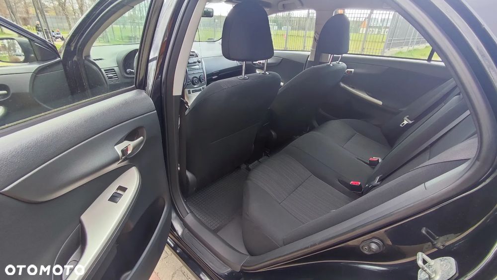 Toyota Corolla 1.6 VVT-i Luna - 6