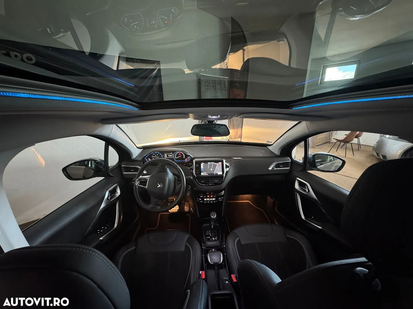 Peugeot 2008 1.2 PureTech Turbo EAT6 S&S GT-Line - 8