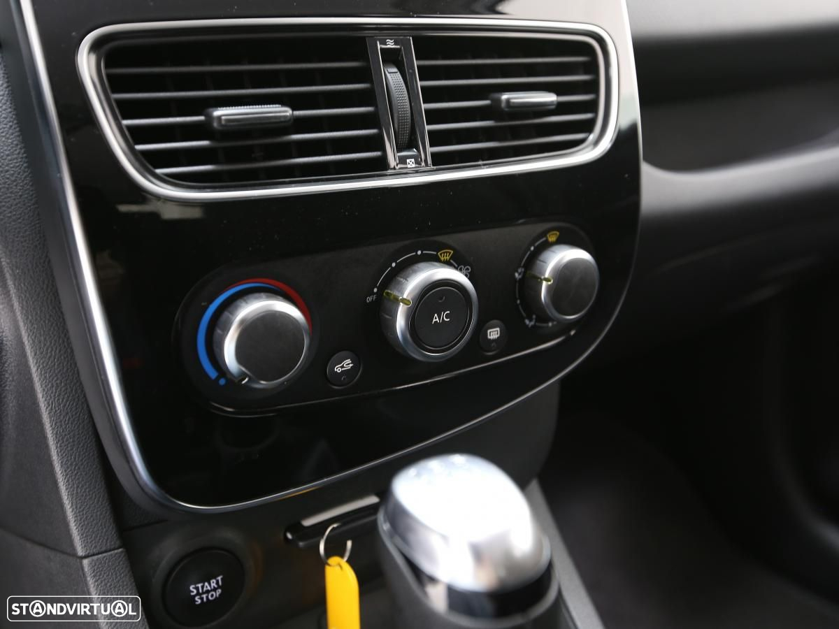 Renault Clio Sport Tourer 0.9 TCe Limited - 17
