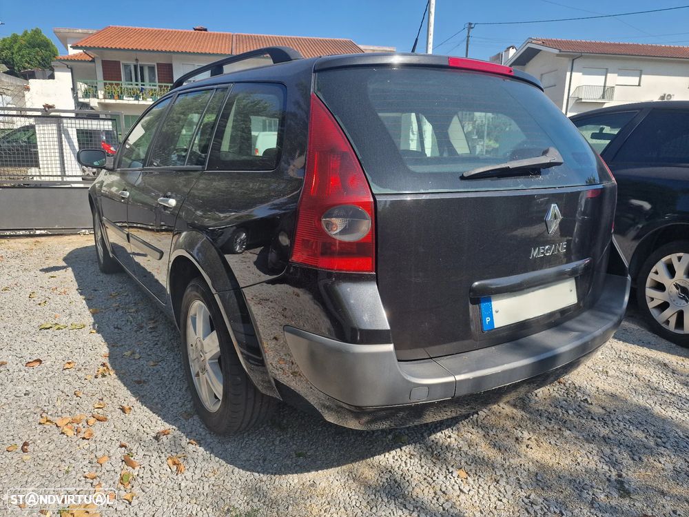 Renault Mégane Break 1.9 dTi Authentic - 4