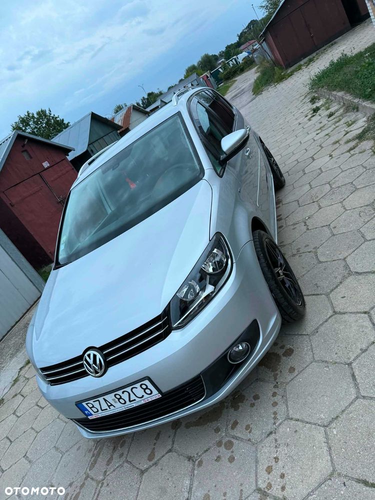 Volkswagen Touran - 4