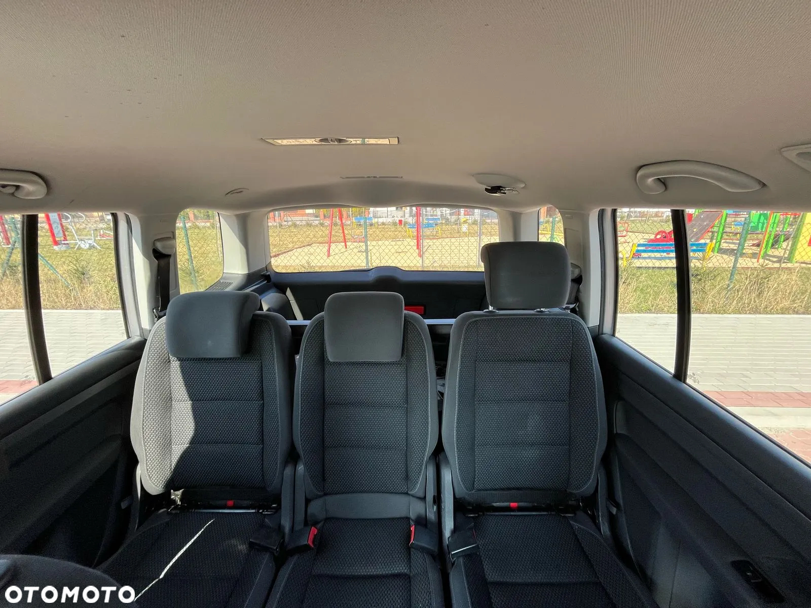Volkswagen Touran 1.6 TDI DPF BlueMot Comfortline - 15