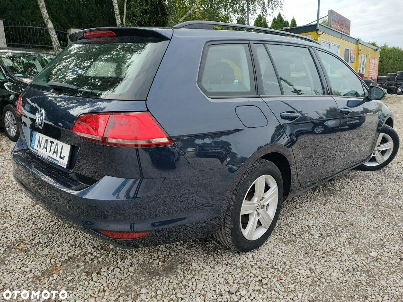 Volkswagen Golf - 2