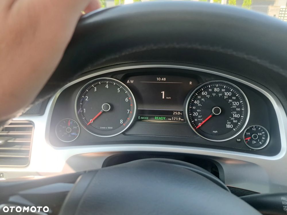 Volkswagen Touareg - 31