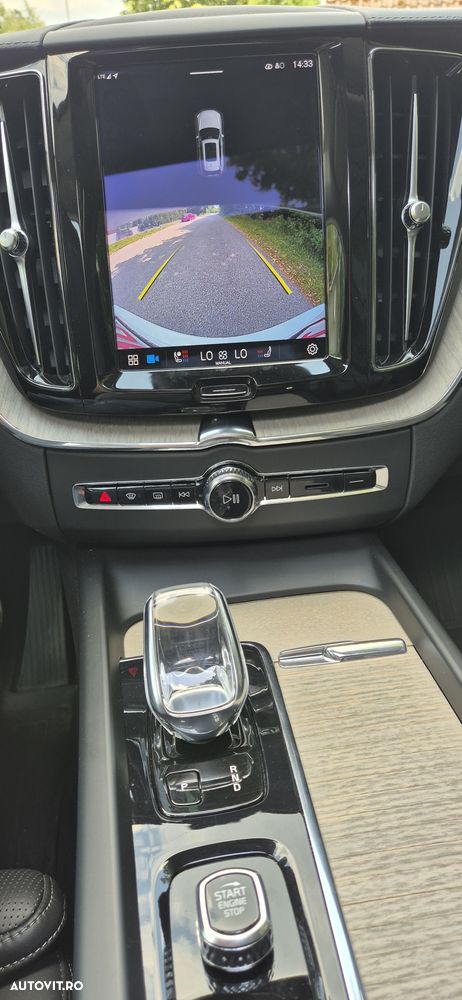 Volvo XC 60 B4 MHEV AT8 AWD Inscription - 13