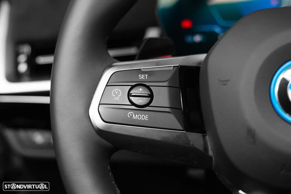 BMW iX2 xDrive30 Pack Desportivo M Pro - 9