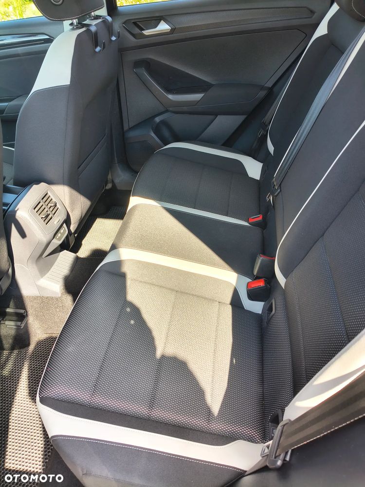 Volkswagen T-Roc 1.5 TSI GPF ACT Active - 8