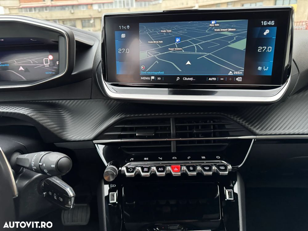 Peugeot 2008 PureTech 130 EAT8 Allure Pack - 28